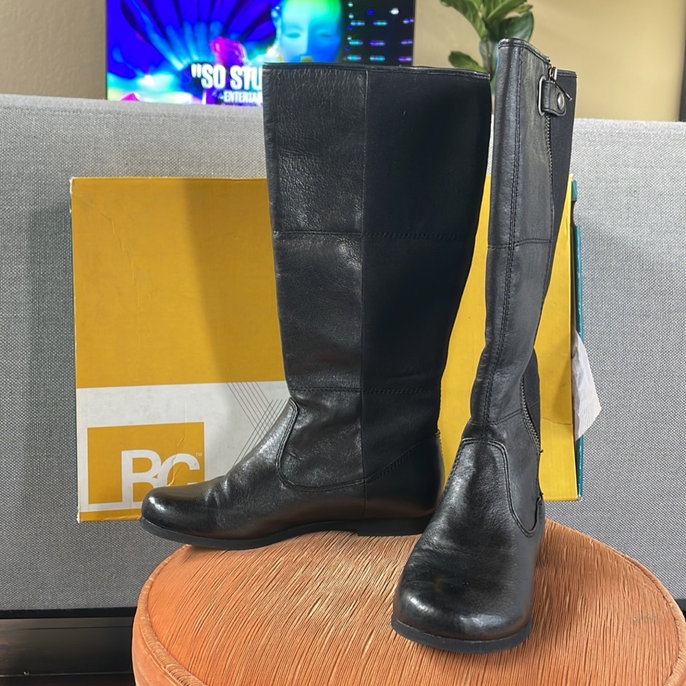 NEW BC SZ 7 Yes We Can Black Leather Boots